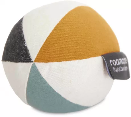Rasselball – Babyball mit Rassel von roommate