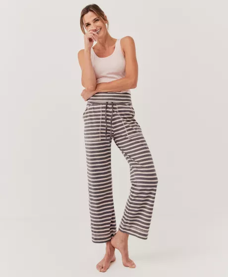 https://wearpact.com/women/apparel/sleepwear/all%20ease%20foldover%20pant/wa1-wfo-bsi