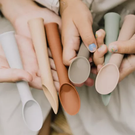 Mika Silikon Baby & Kinder Trainingslöffel/Esslernlöffel – TINY WILD HEARTS