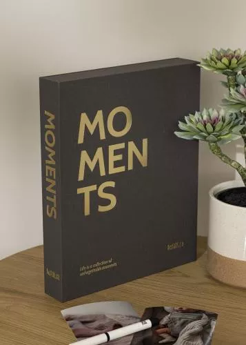 Hier KAILA MOMENTS Black - Coffee Table Photo Album (60 Schwarze Seiten) kaufen - BGASTORE.DE