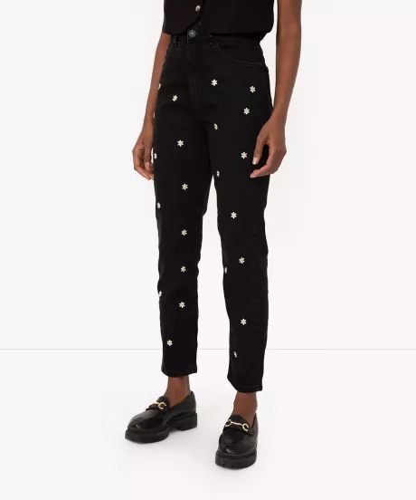 calça jeans mom comfort cintura super alta bordado margarida preto - C&A