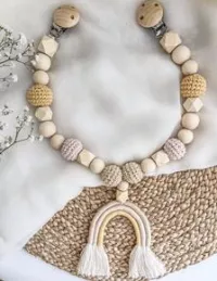 Kinderwagenkette Holz Regenbogen gehäkelt in Honig | Etsy